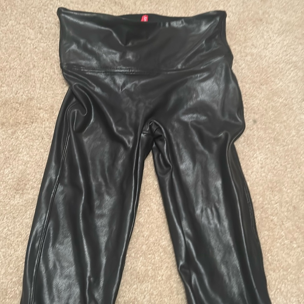 SPANX women’s faux leather leggings